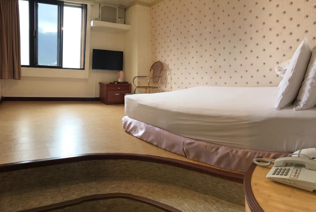 Chantai Hotel Hualien Extérieur photo