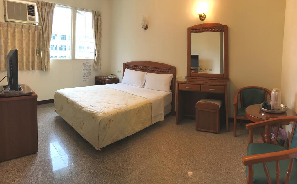 Chantai Hotel Hualien Extérieur photo