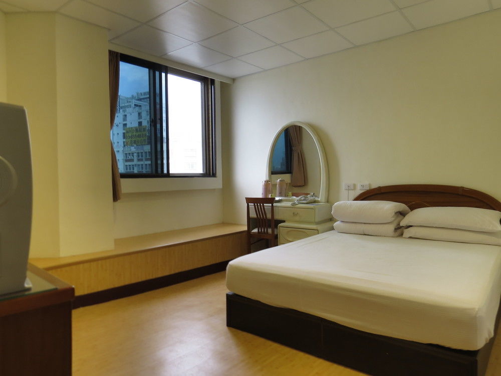 Chantai Hotel Hualien Extérieur photo
