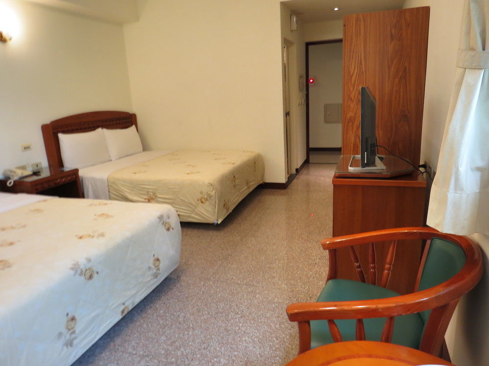 Chantai Hotel Hualien Extérieur photo