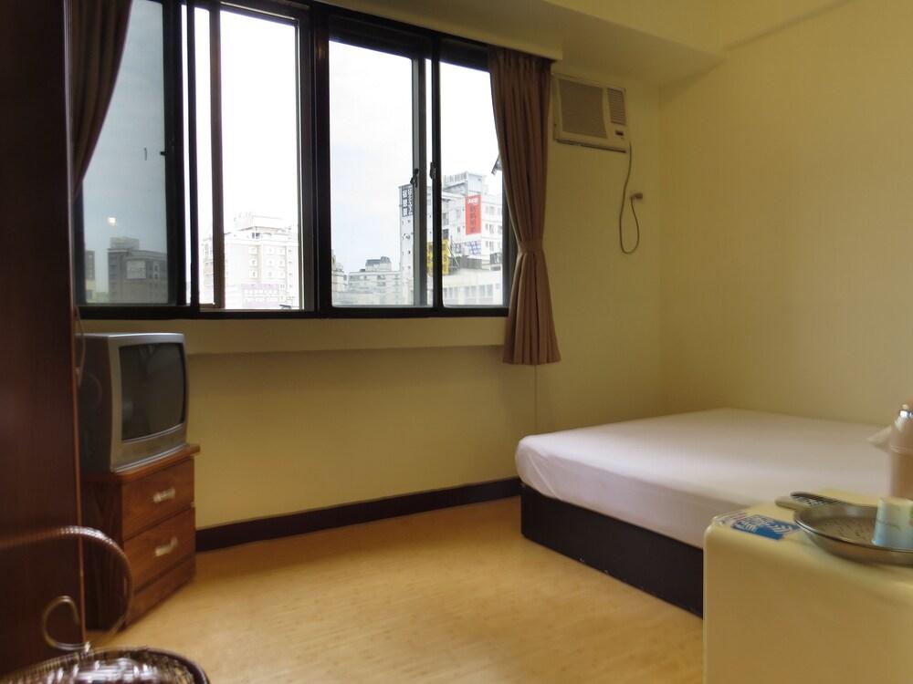 Chantai Hotel Hualien Extérieur photo