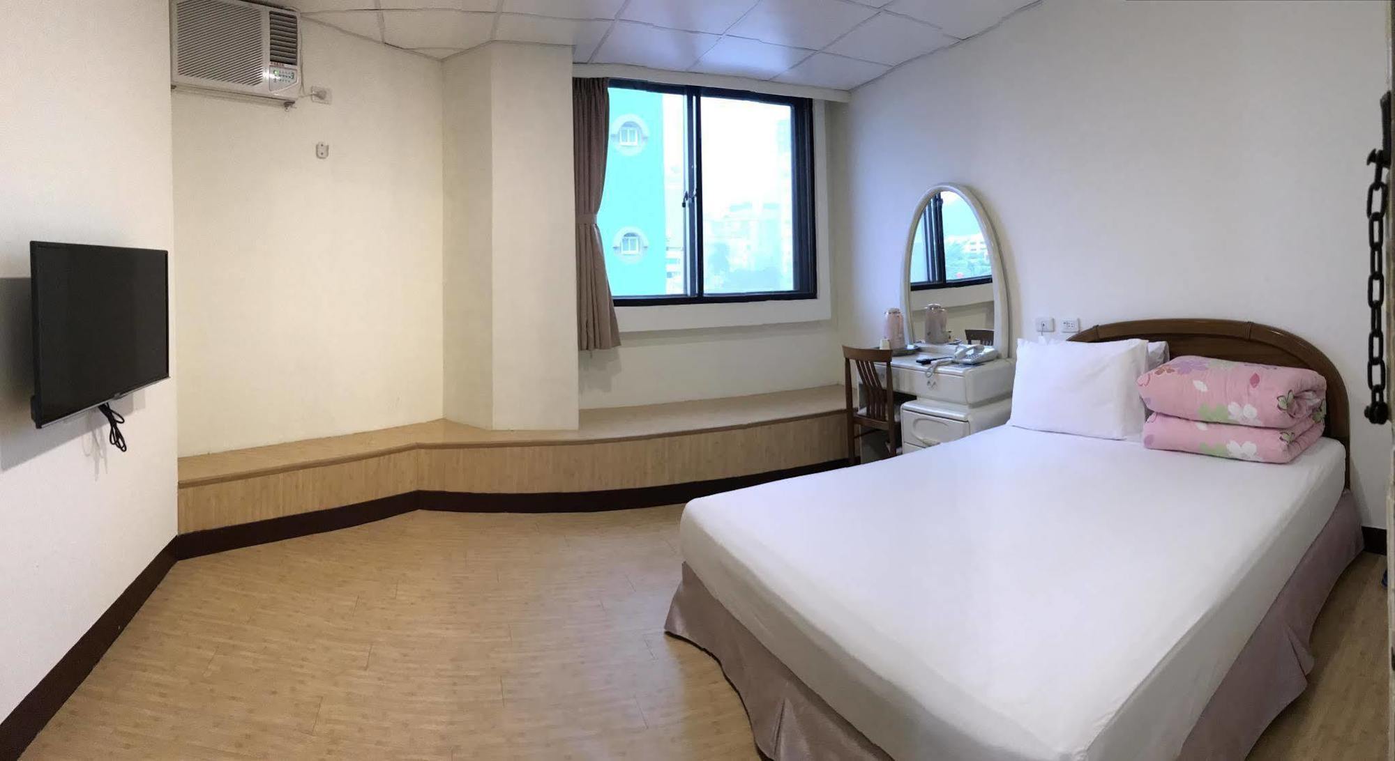 Chantai Hotel Hualien Extérieur photo
